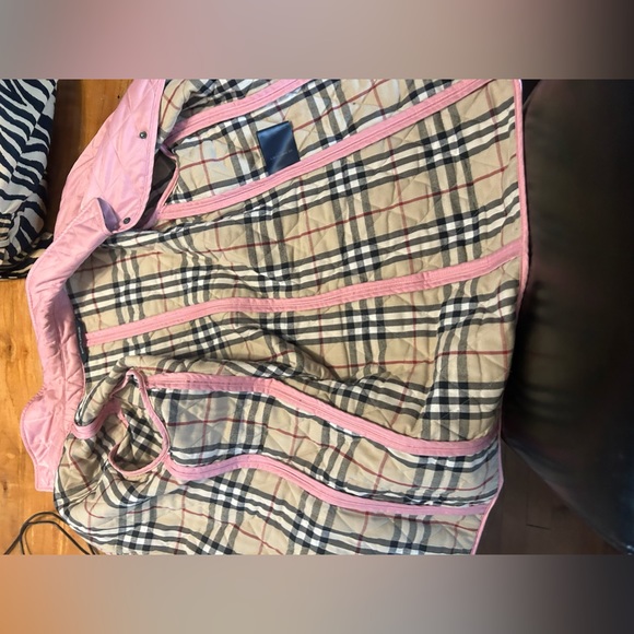 Authentic BURBERRY Quilted jacket - Picture 12 of 13